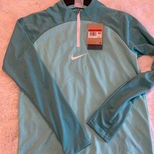 Nike Kids Soccer / Football DRI FIT Jersey Size L NWT Baby Blue